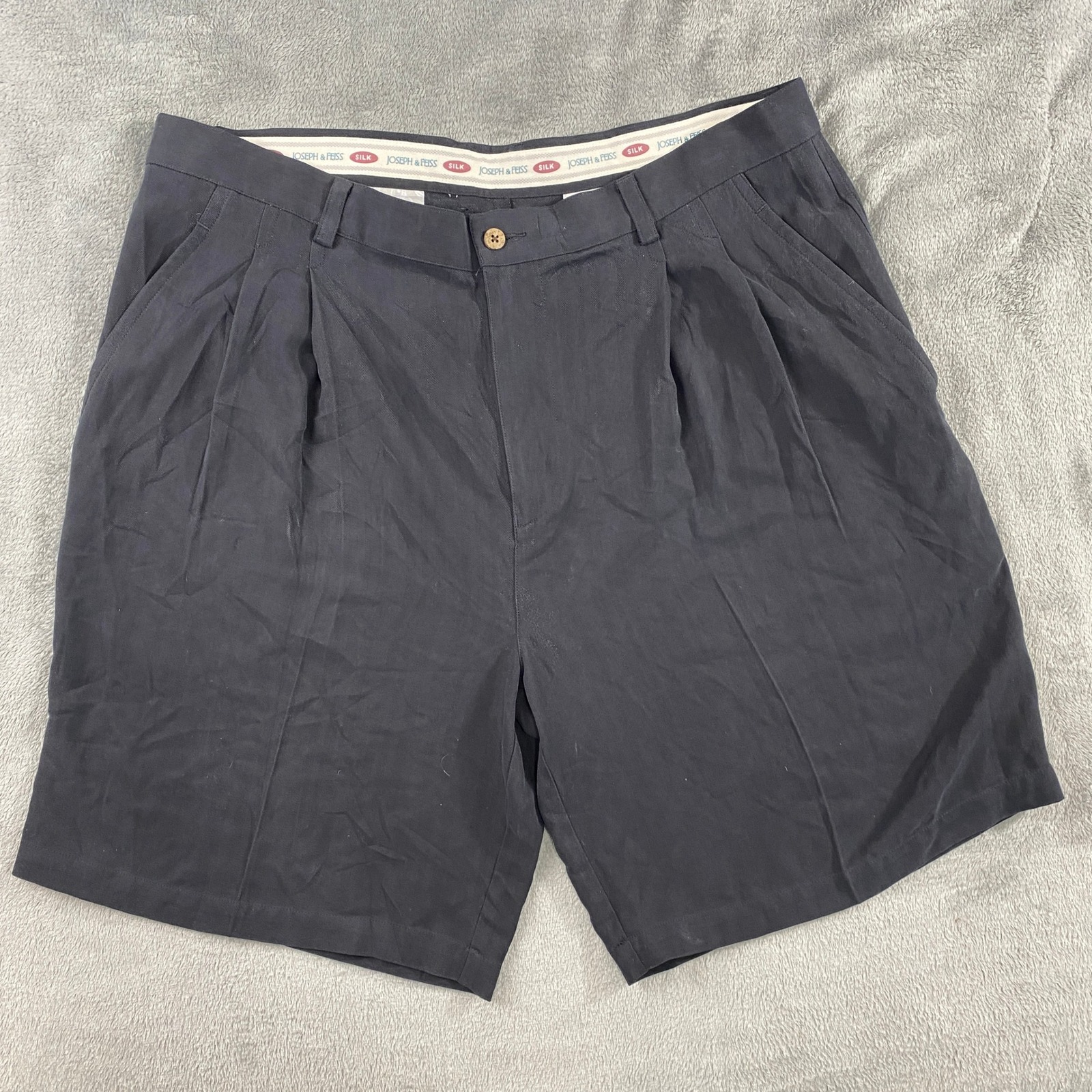 Joseph  Feiss Shorts Mens Size 40 Waist Black Silk Pleated Dress Resort Casual